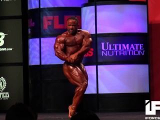 Musclebull Jose: 2014 Olympia 212 Prejudging Compulsory Routine