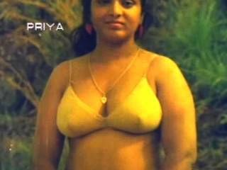South Indian Busty Aunty Naked